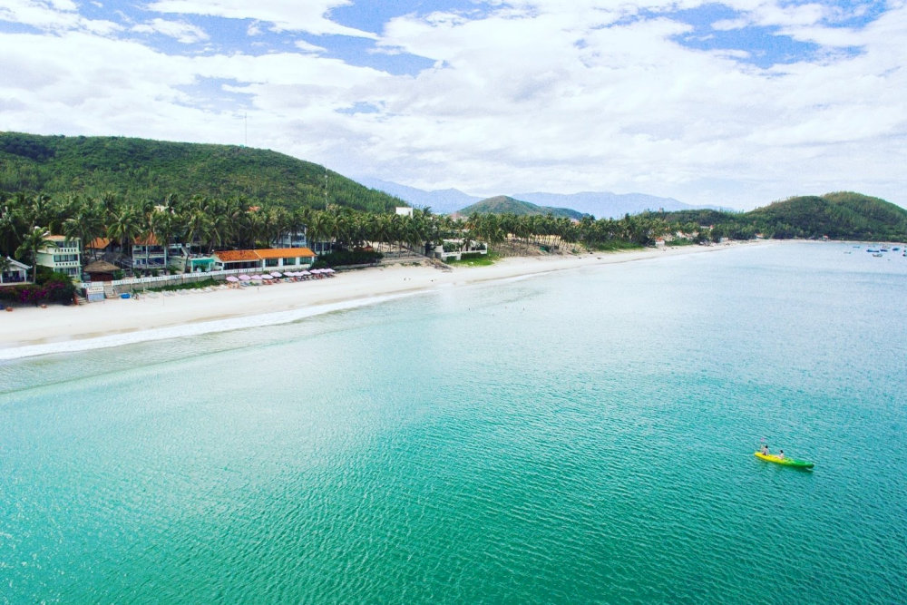 Unlike the busy beaches in Nha Trang, Doc Let Beach remains relatively untouched, offering a more tranquil and authentic Vietnamese beach experience